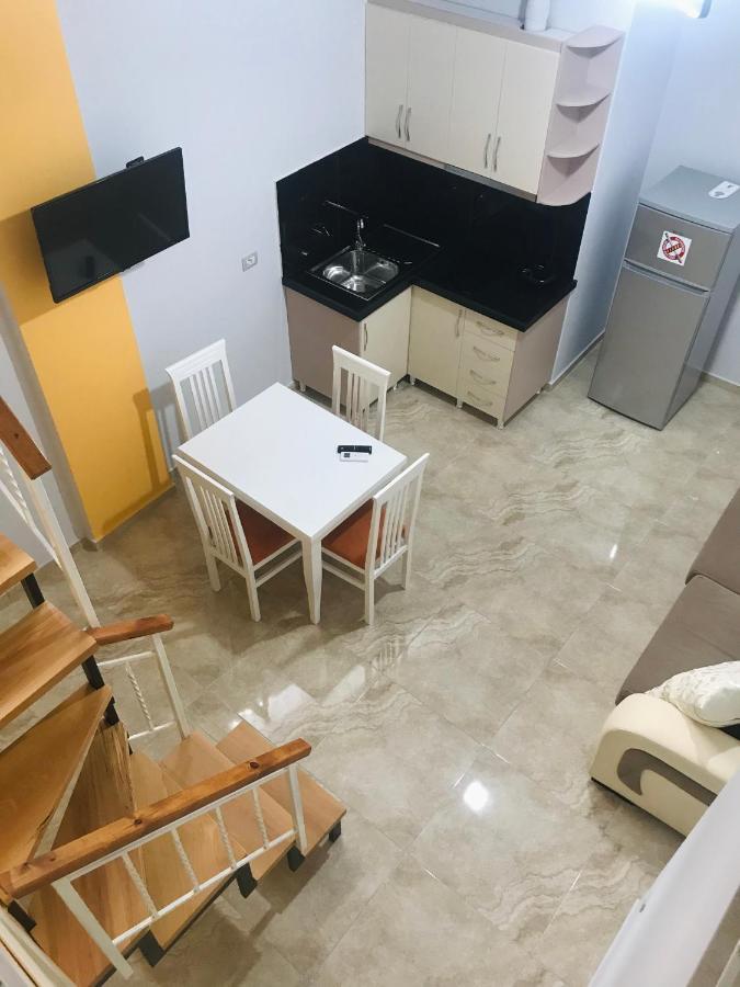 Crown Deluxe Apartments Sarande Exterior photo