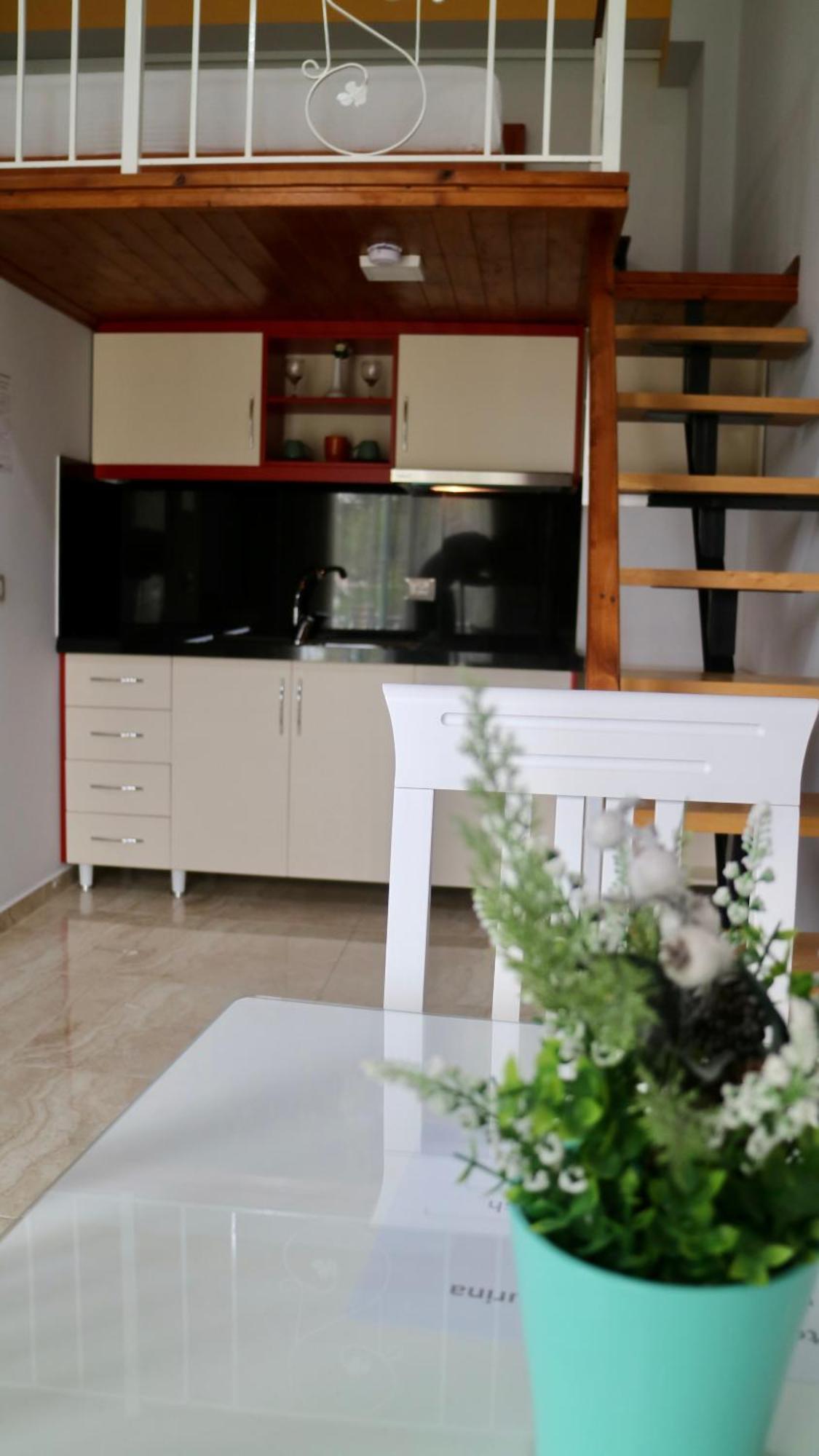 Crown Deluxe Apartments Sarande Exterior photo