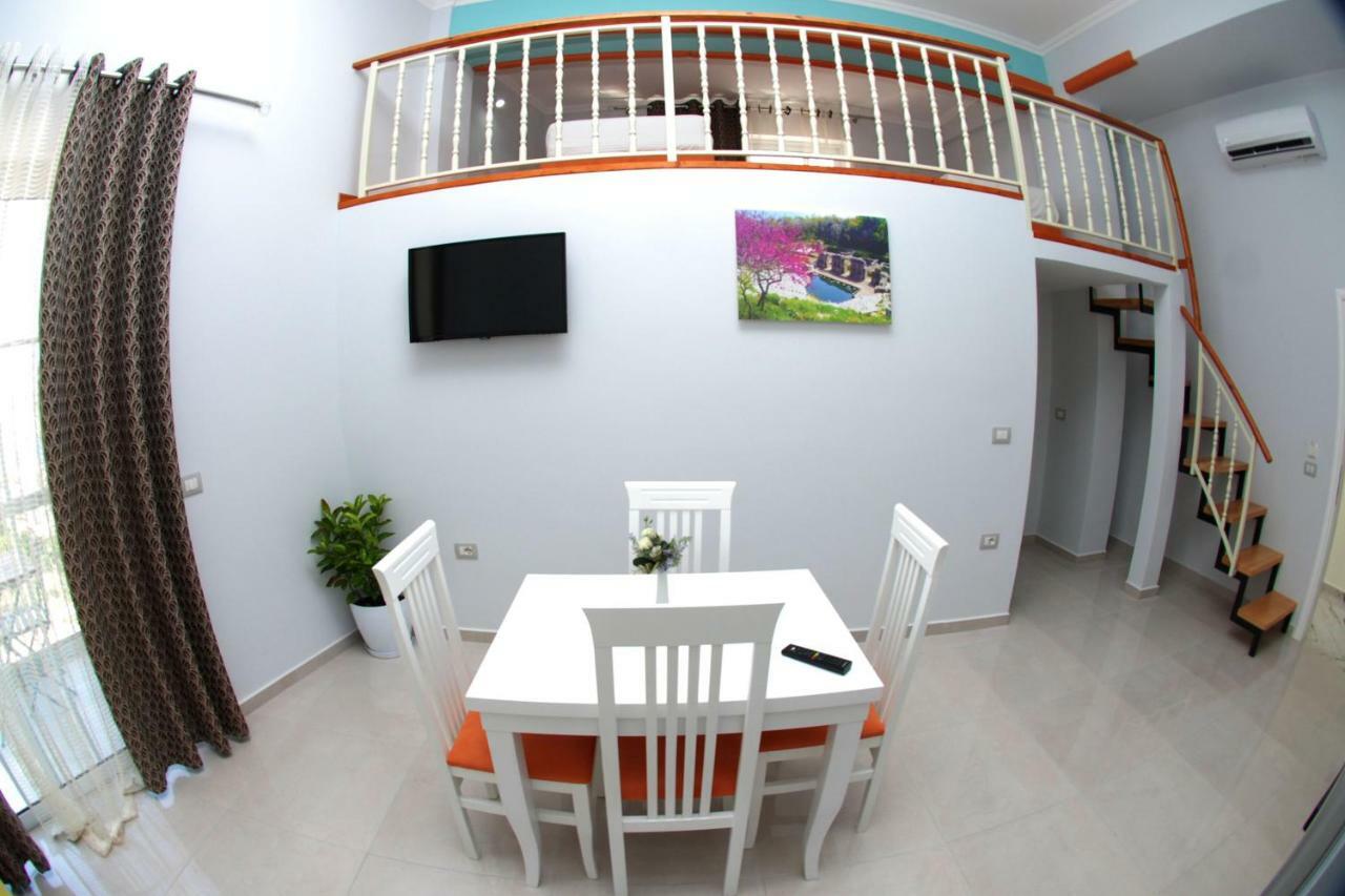 Crown Deluxe Apartments Sarande Exterior photo